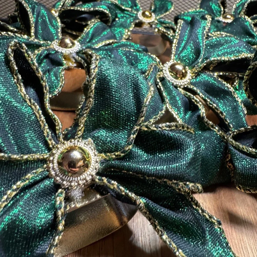 Vintage Green Metallic Bow Napkin Rings Gold Trim Holiday Table Decor Set of 8